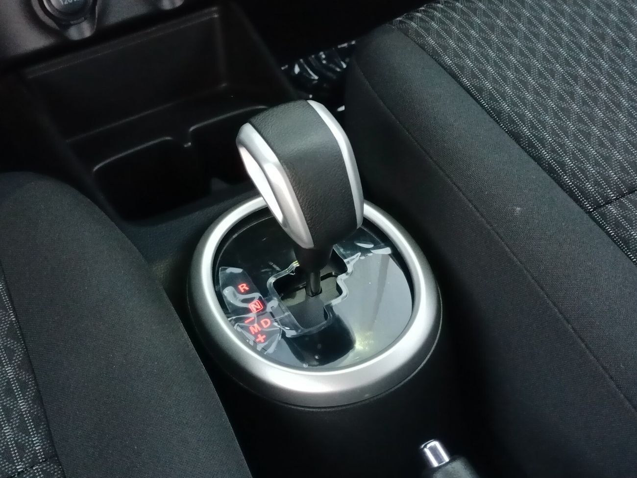 Suzuki Celerio 1.0L V4, GLX, Black Rims, A/T, Gear, SPECIAL QUANTITY DEAL OFFER FOR ALGERIA (CODE # CGLM)