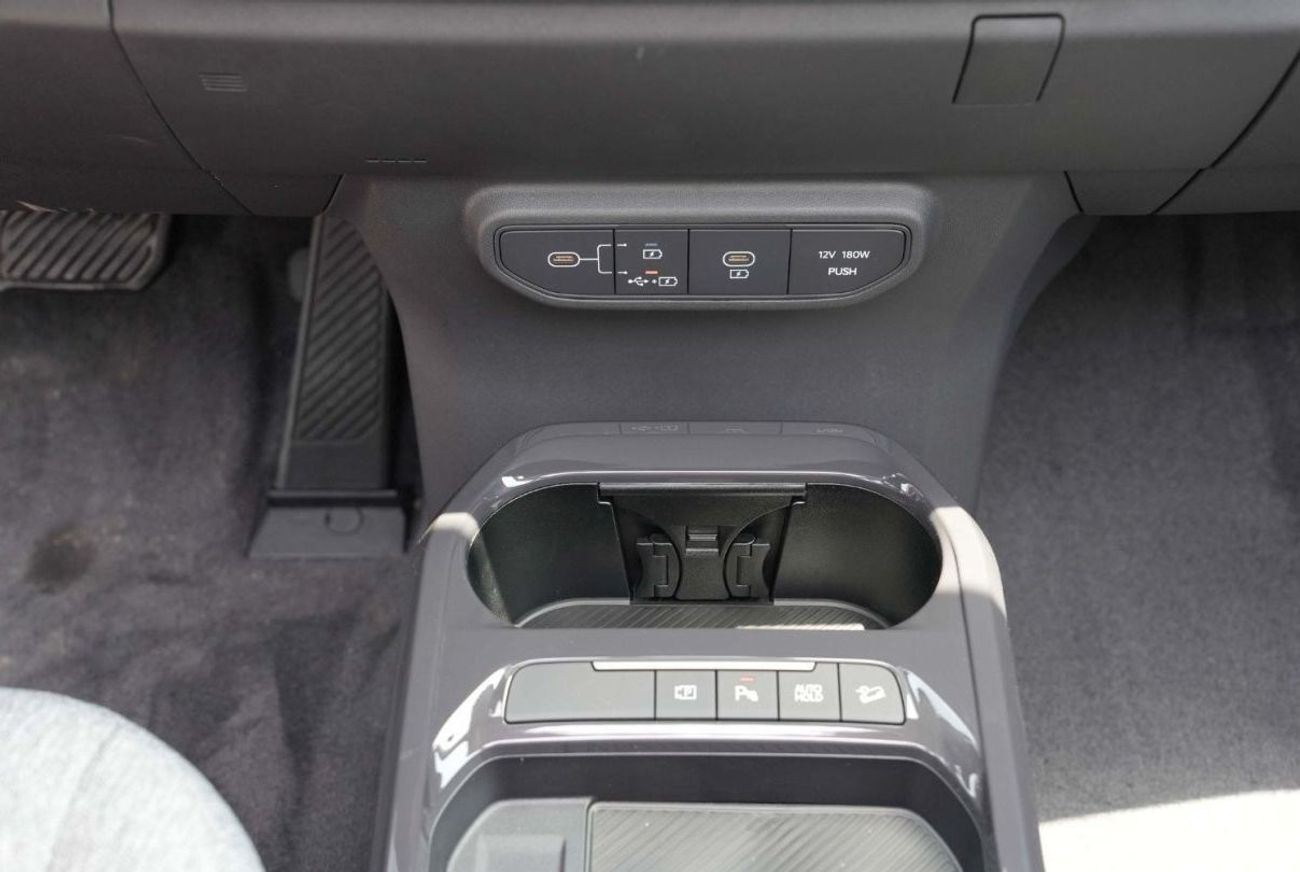 كيا EV5 2023 KIA EV5 AIR 530 - رمادي من الداخل رمادي | للتصدير فقط