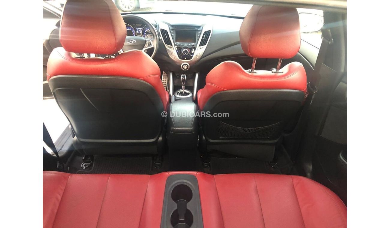 Hyundai Veloster Model 2016 GCC car prefect condition no need any maintenance full option