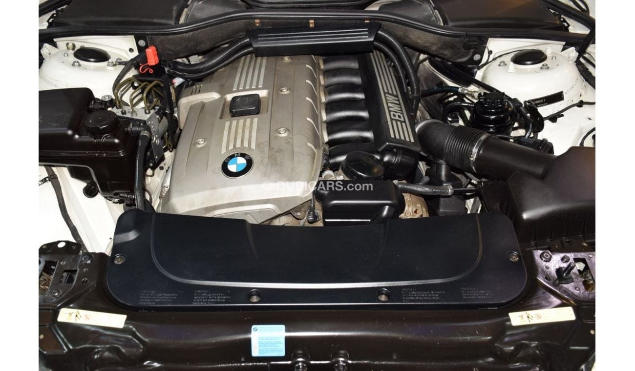 بي أم دبليو 730Li EXCELLENT DEAL for our BMW 730Li ( 2007 Model! ) in White Color! GCC Specs