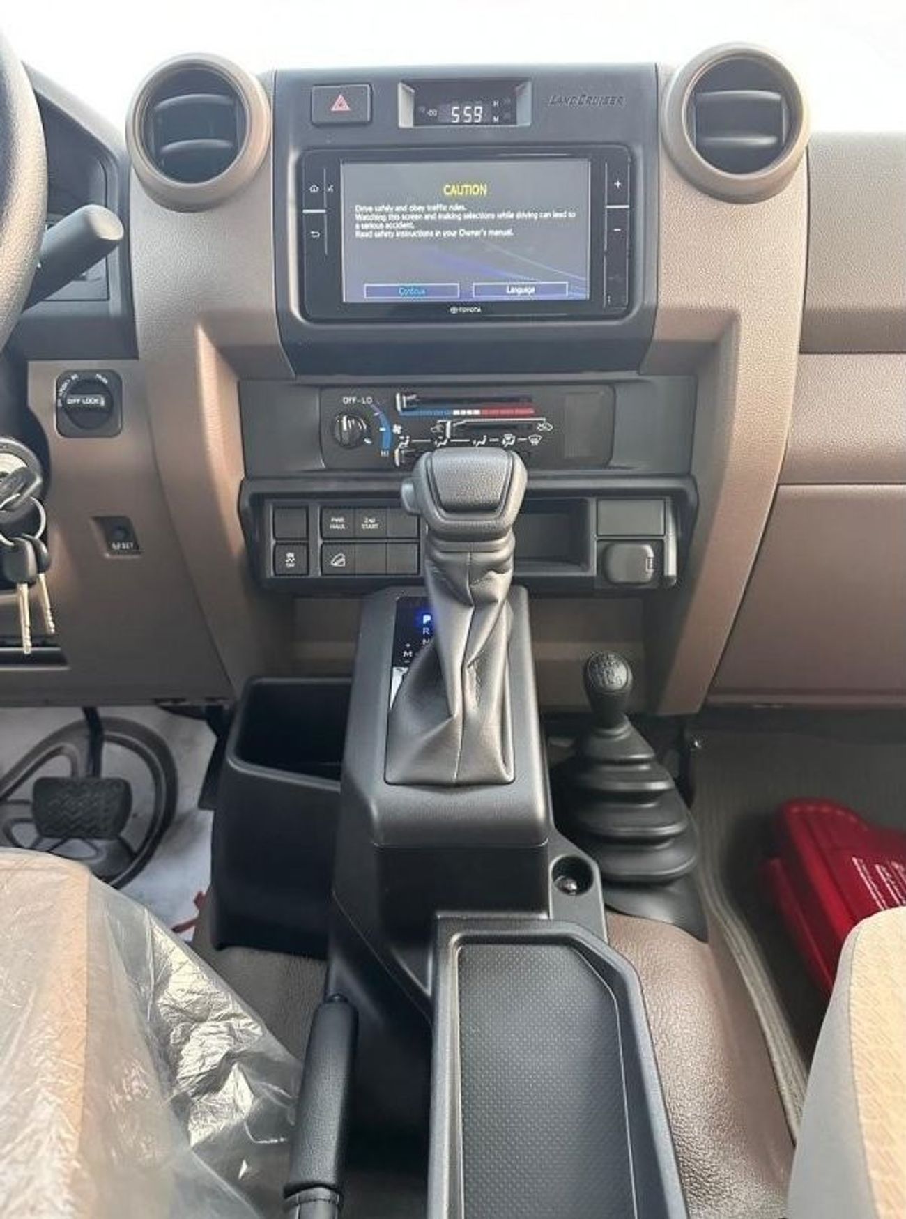 Toyota Land Cruiser Pick Up 4.0 L automatic with  dif lock