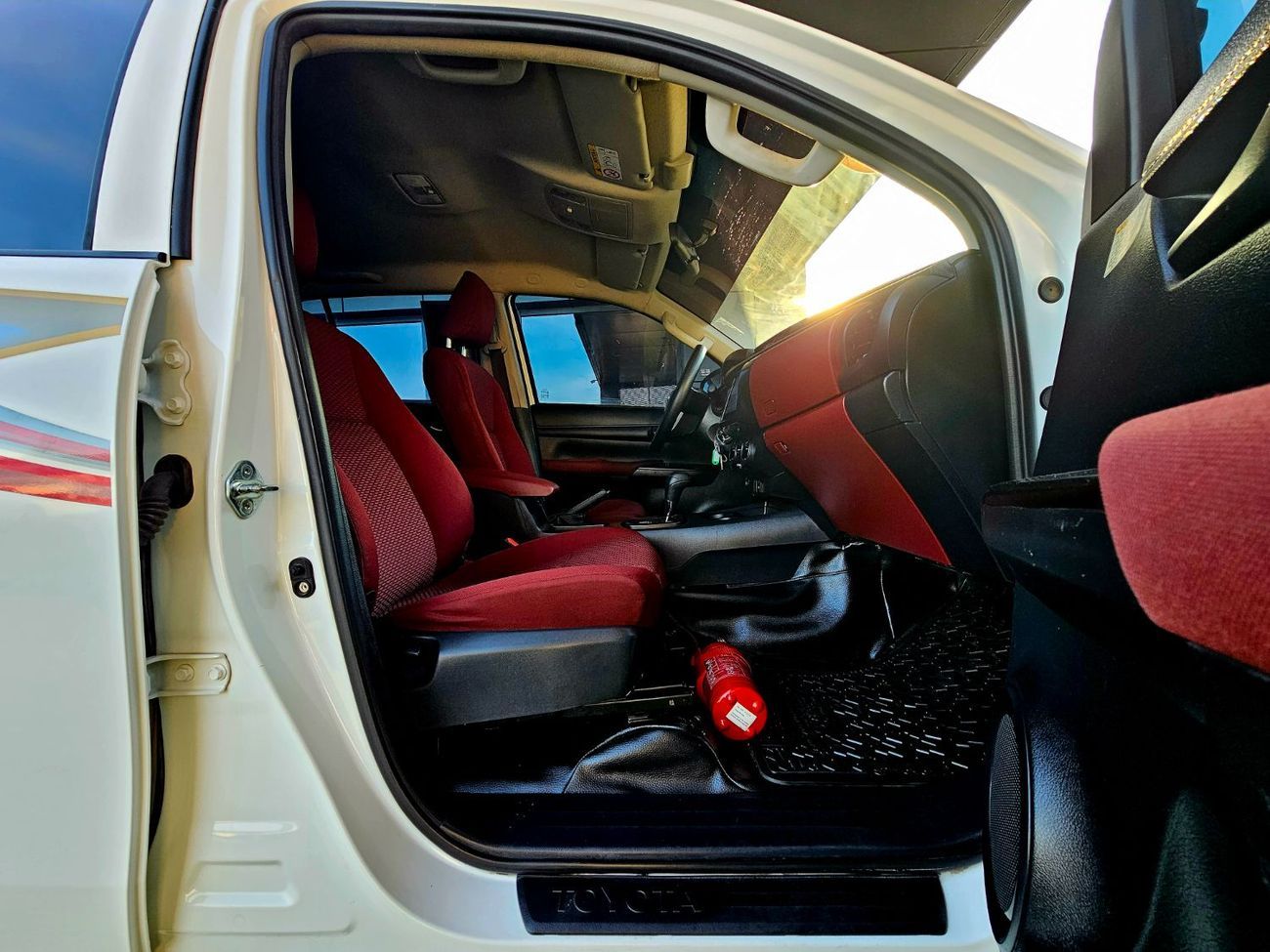 Toyota Hilux PATROL/ AUTO GEAR 4WD/ AUTO WINDOWS/ ADVENTURE BODY/ LOW MILEAGE