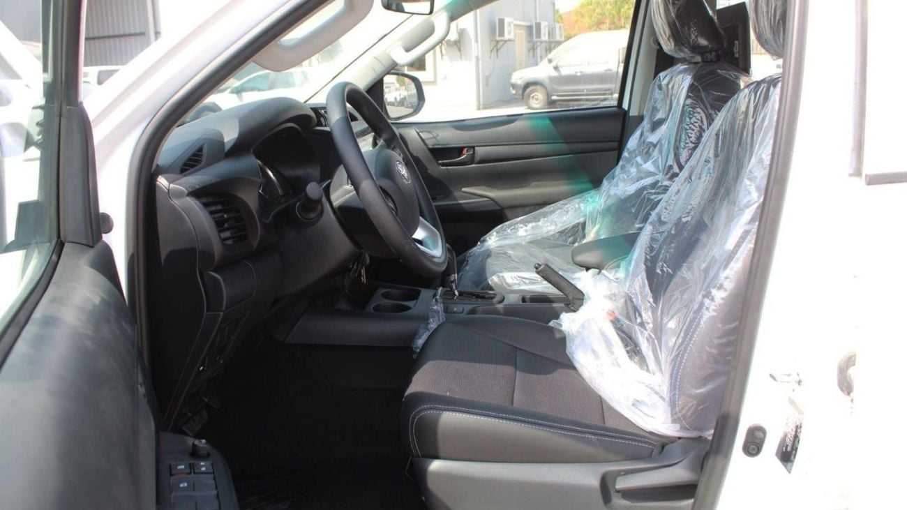 Toyota Hilux HILUX 2.7L AT PETROL 2024