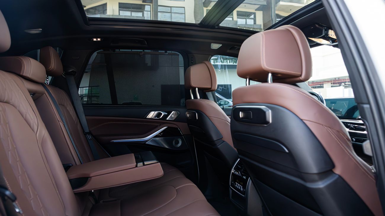 بي أم دبليو X5 BMW X5 M60i 4.4L V8 2024