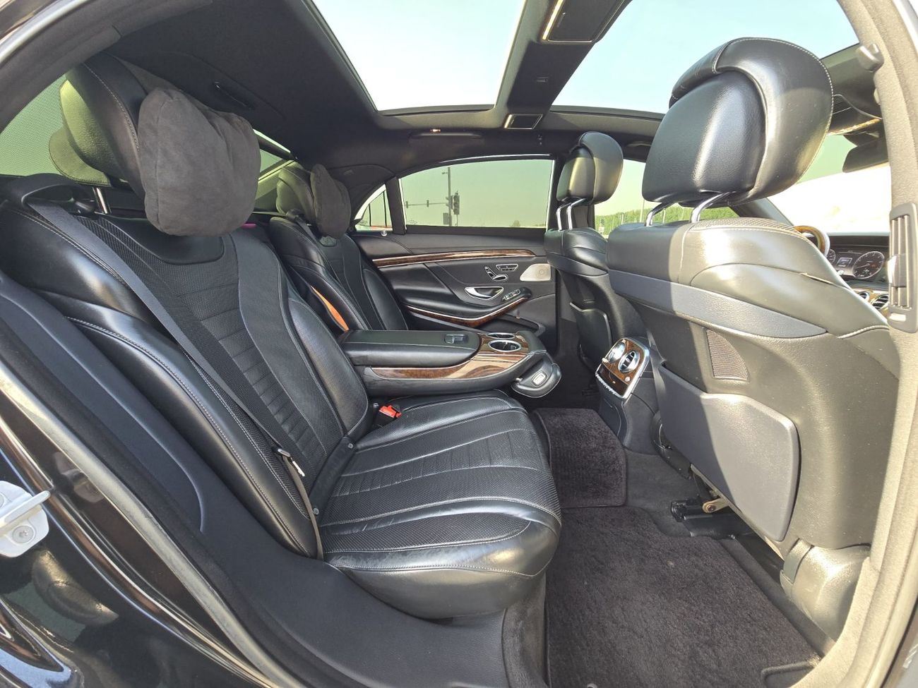 مرسيدس بنز S 550 MERCEDES S-550 2015 JAPAN // ORGINAL PAINT // GOOD CONDITION // ACCIDENT FREE