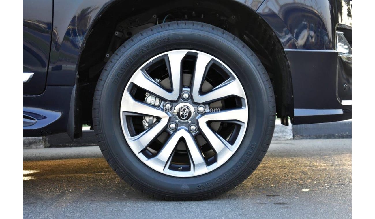 Toyota Land Cruiser 200 GXR 4.5L V8 DIESEL PLATINUM EDITION