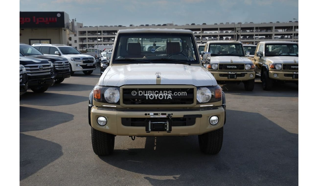 Toyota Land Cruiser Pick Up SC PETROL 2022  4.0L V6 70th Anniversary Full Option