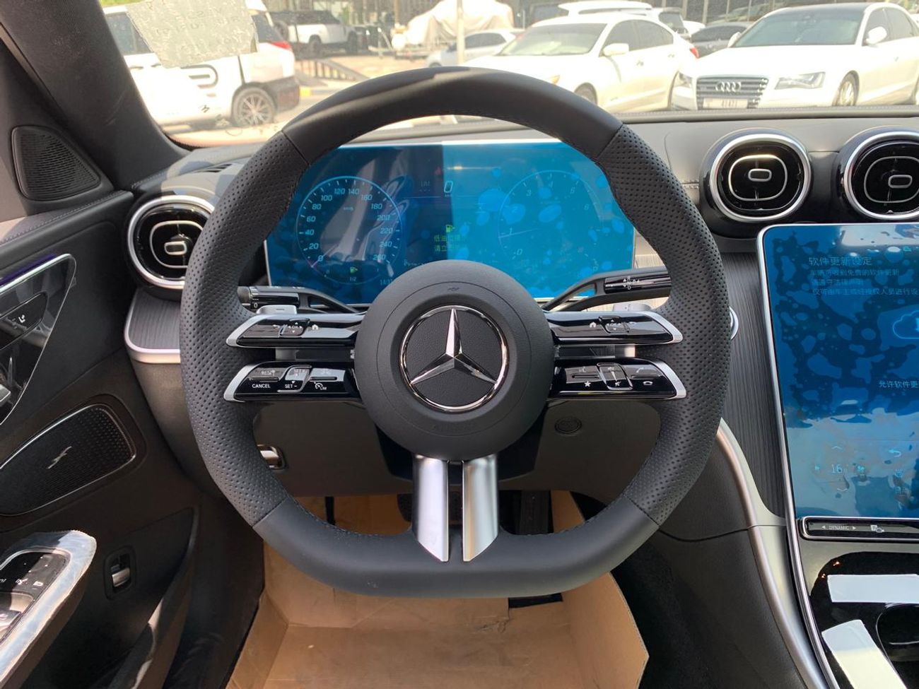 مرسيدس بنز 200 2025 MERCEDES -BEN C200L 1.5L V4 FULL OPTION