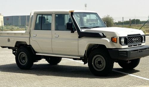 تويوتا لاند كروزر بيك آب 4.2L Diesel Double Cab MY24 Brand New