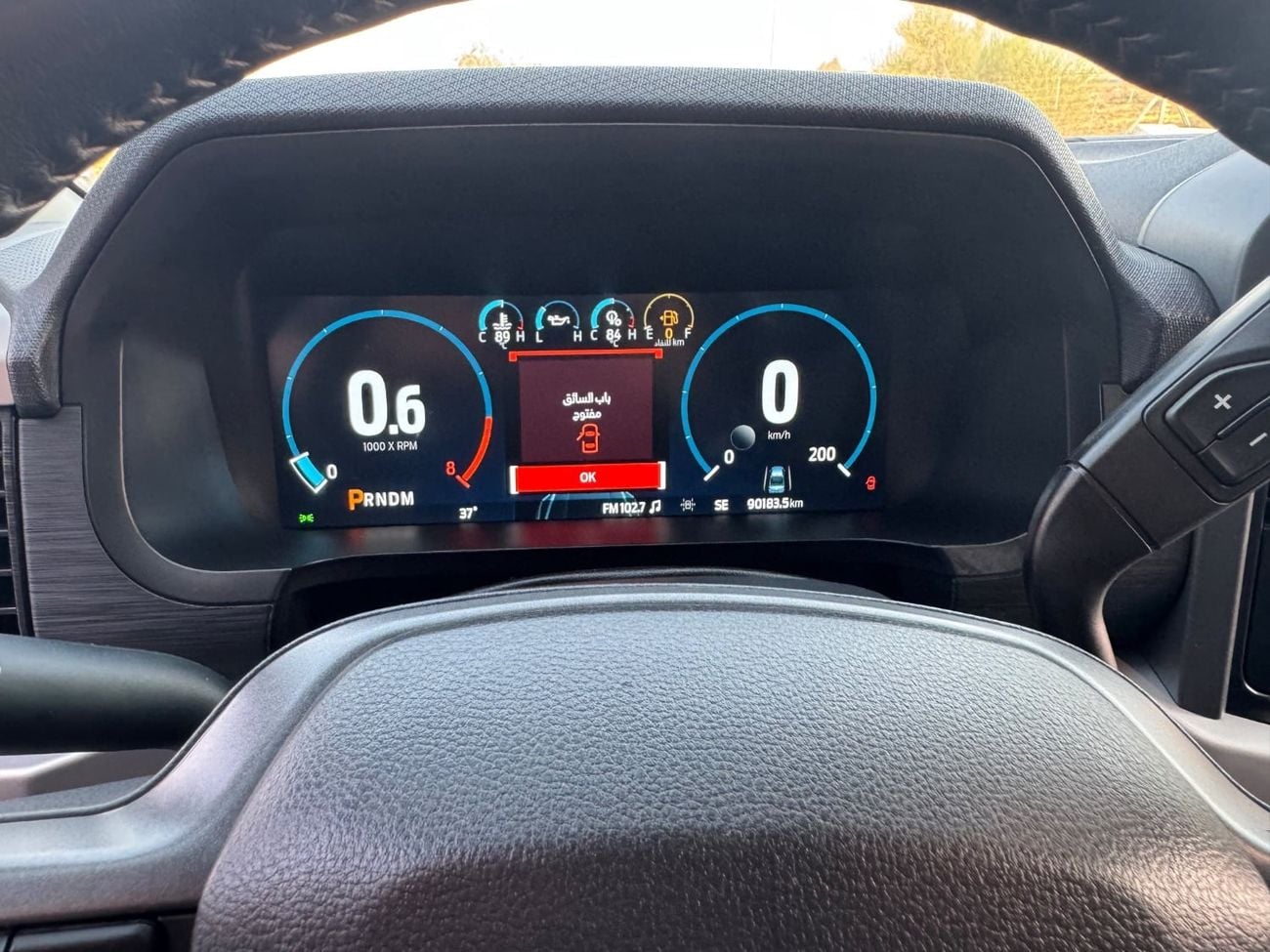 فورد F 150 XLT محرك V8 سعة 5.0 لتر / دفع رباعي / رادار / مساعد الطريق / لوحة عدادات إلكترونية / شاشة كبيرة