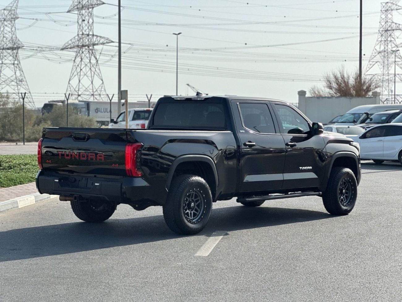 تويوتا تاندرا CREWMAX SR5 4WD