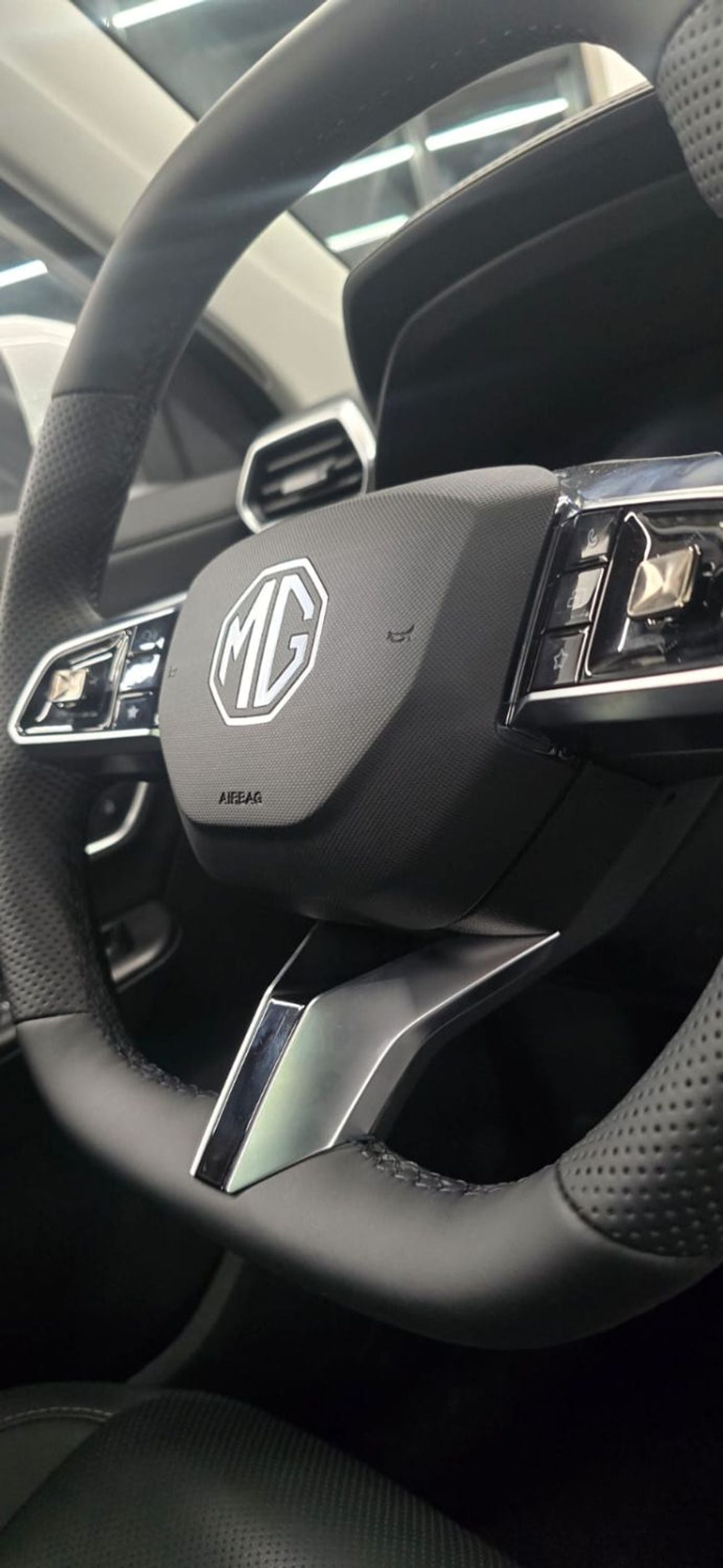 أم جي ZS MG ZS ,2025, LUX