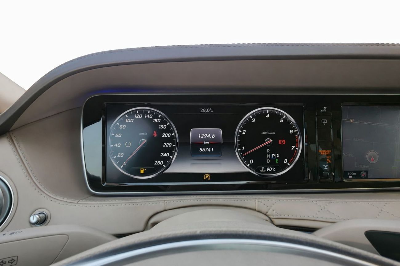 Mercedes Maybach S600 Maybach Mercedes S600 Maybach V12 l GCC l Full Gargash History l Flagship Luxury