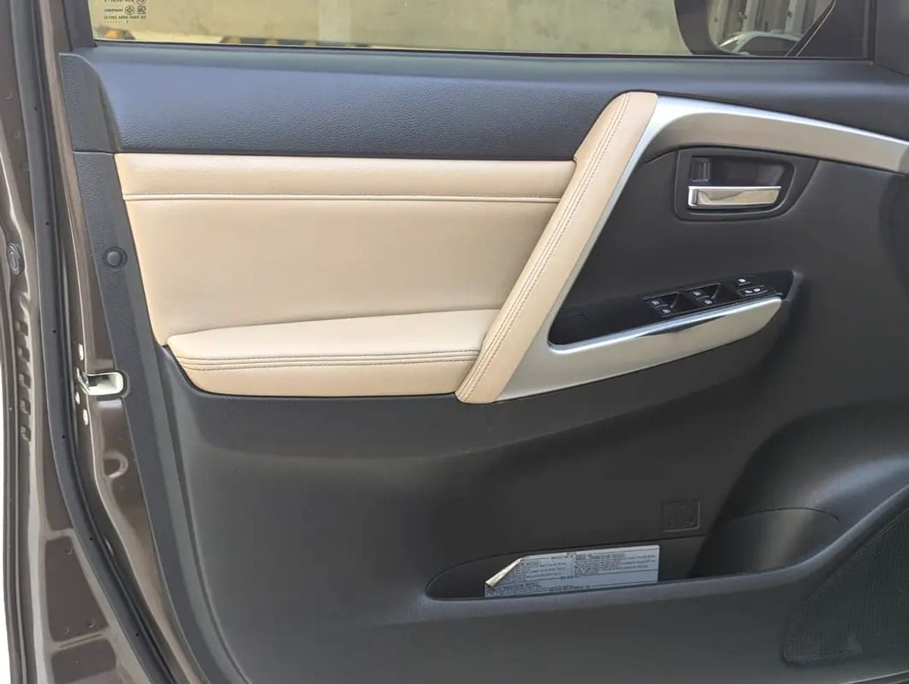 Mitsubishi Montero Sport GLS Top Line 4WD | GCC Specs