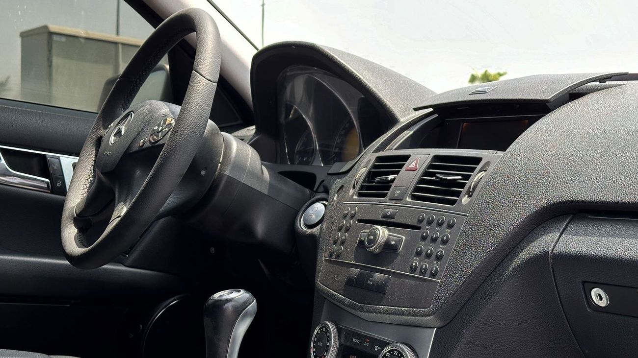 مرسيدس بنز C 200 GCC 2010 1.8L 4 Cylinders In Good Condition