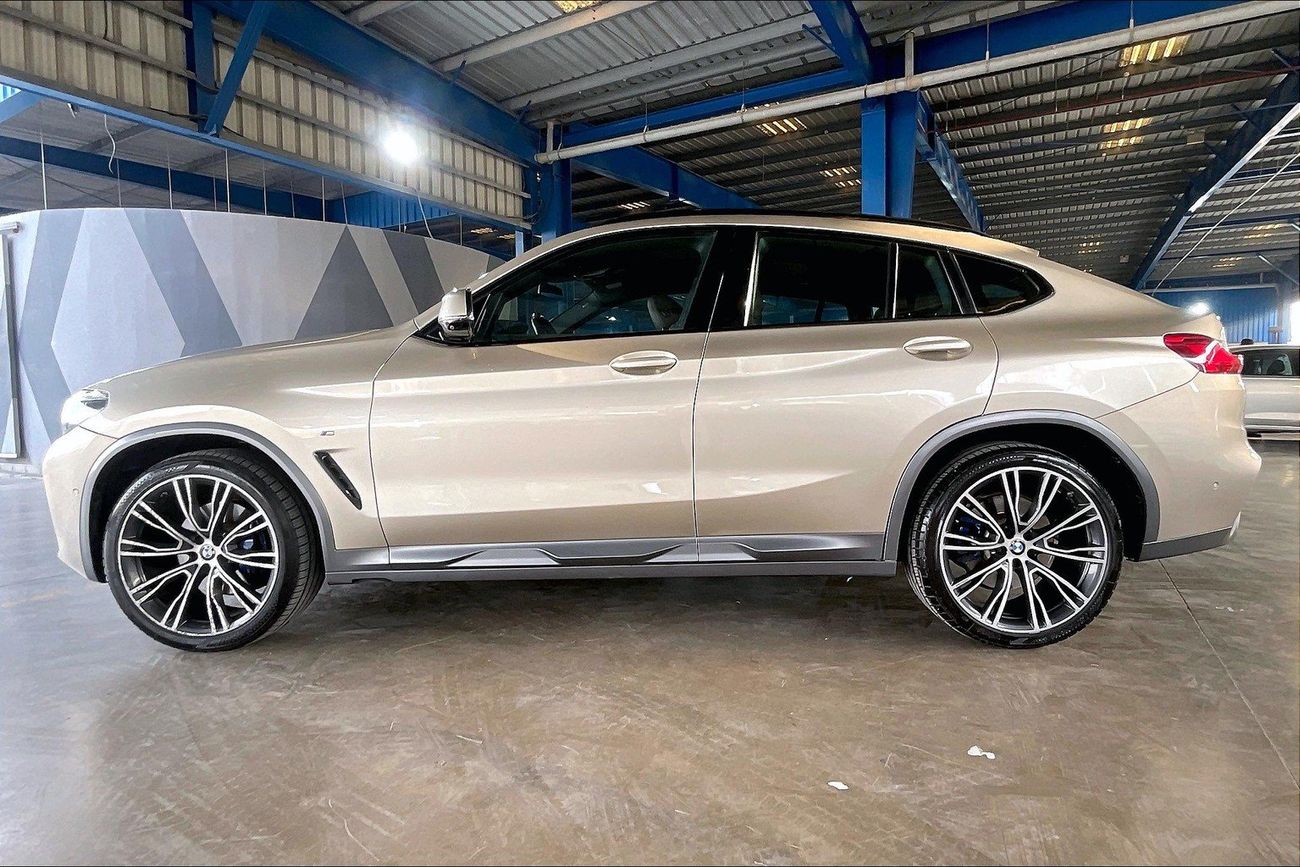 BMW X4 xDrive 30i M Sport | National Day Celebration | Guaranteed Warranty | 0 Down Payment