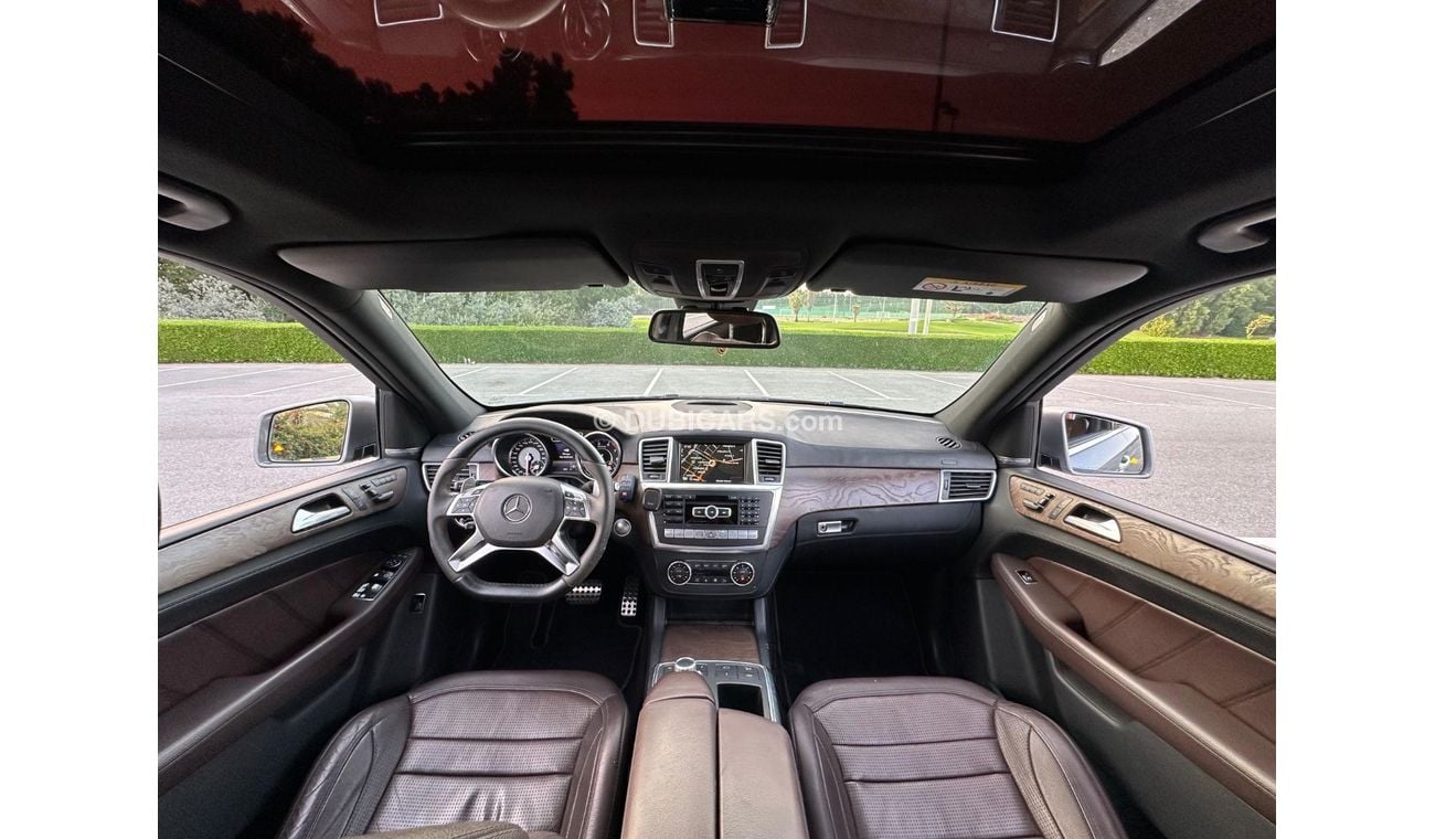 Mercedes-Benz ML 63 AMG Std Mercedes ML-63 AMG 2015 GCC V8 Perfect Condition - Full OPtion