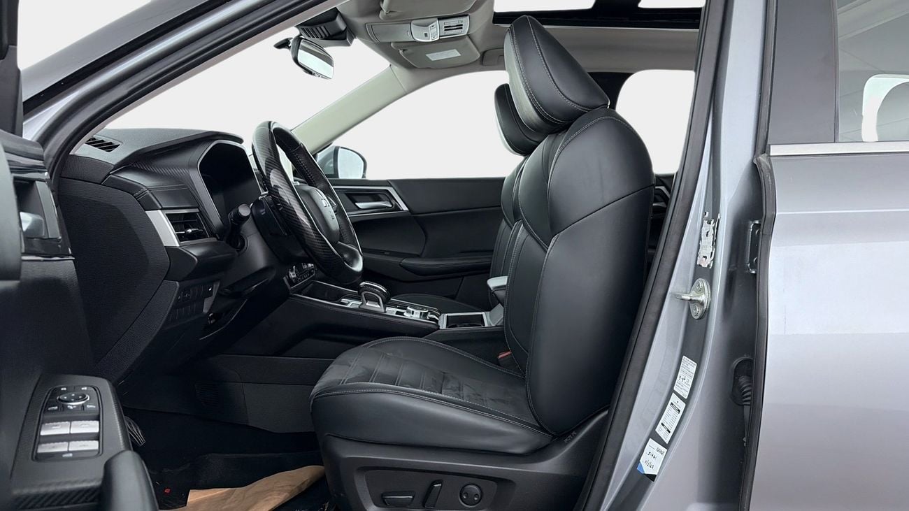 Mitsubishi Outlander PREMIUM LAUNCH EDITION | Guaranteed Warranty | 0 Down Payment