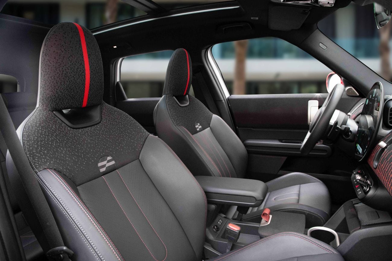 ميني كنتريمان Countryman S - JCW Kit | 3,016 P.M | 0% Downpayment | COUNTRYMAN S | FACELIFT | WARRANTY!