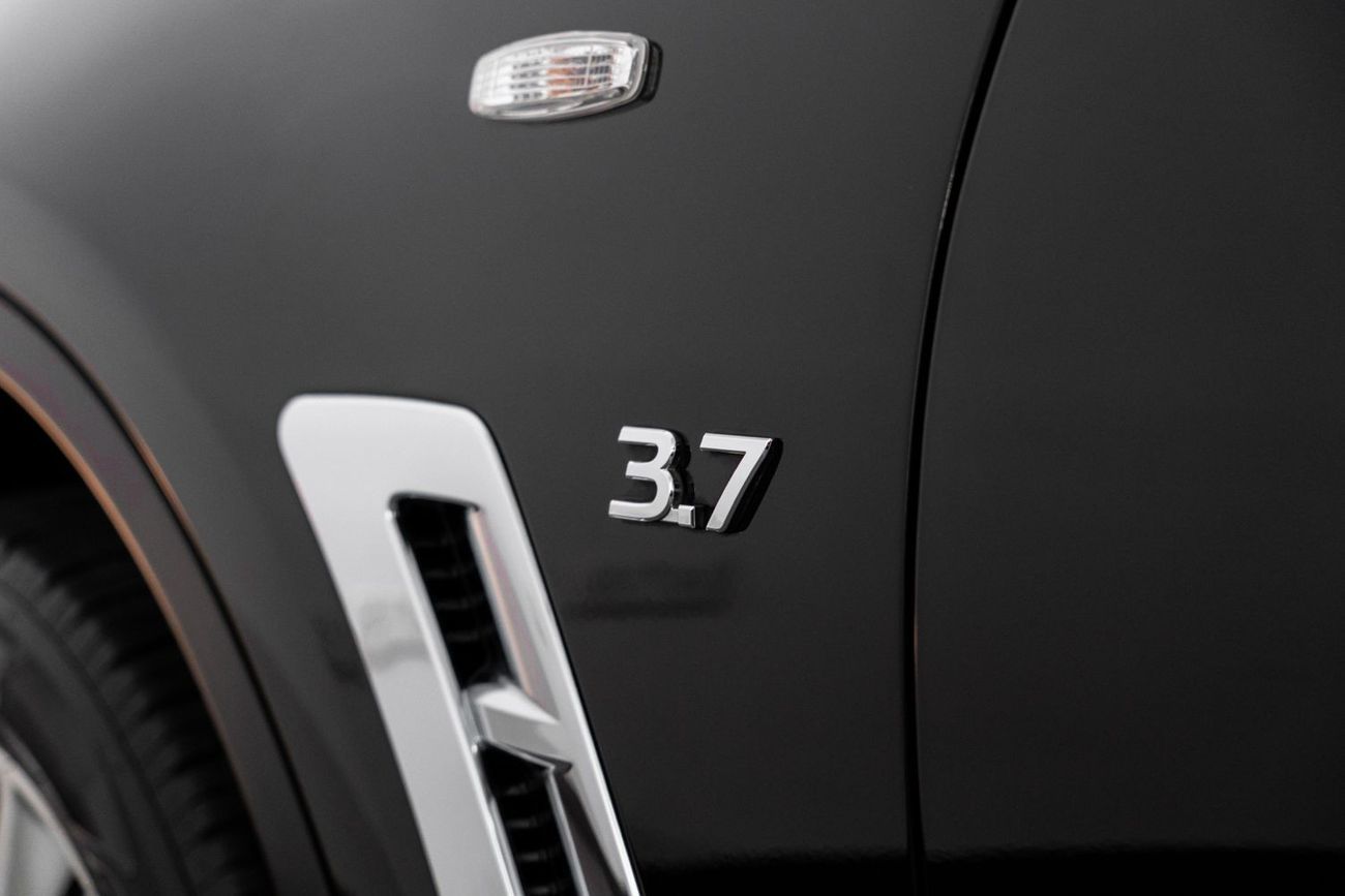 Infiniti QX70 Luxury