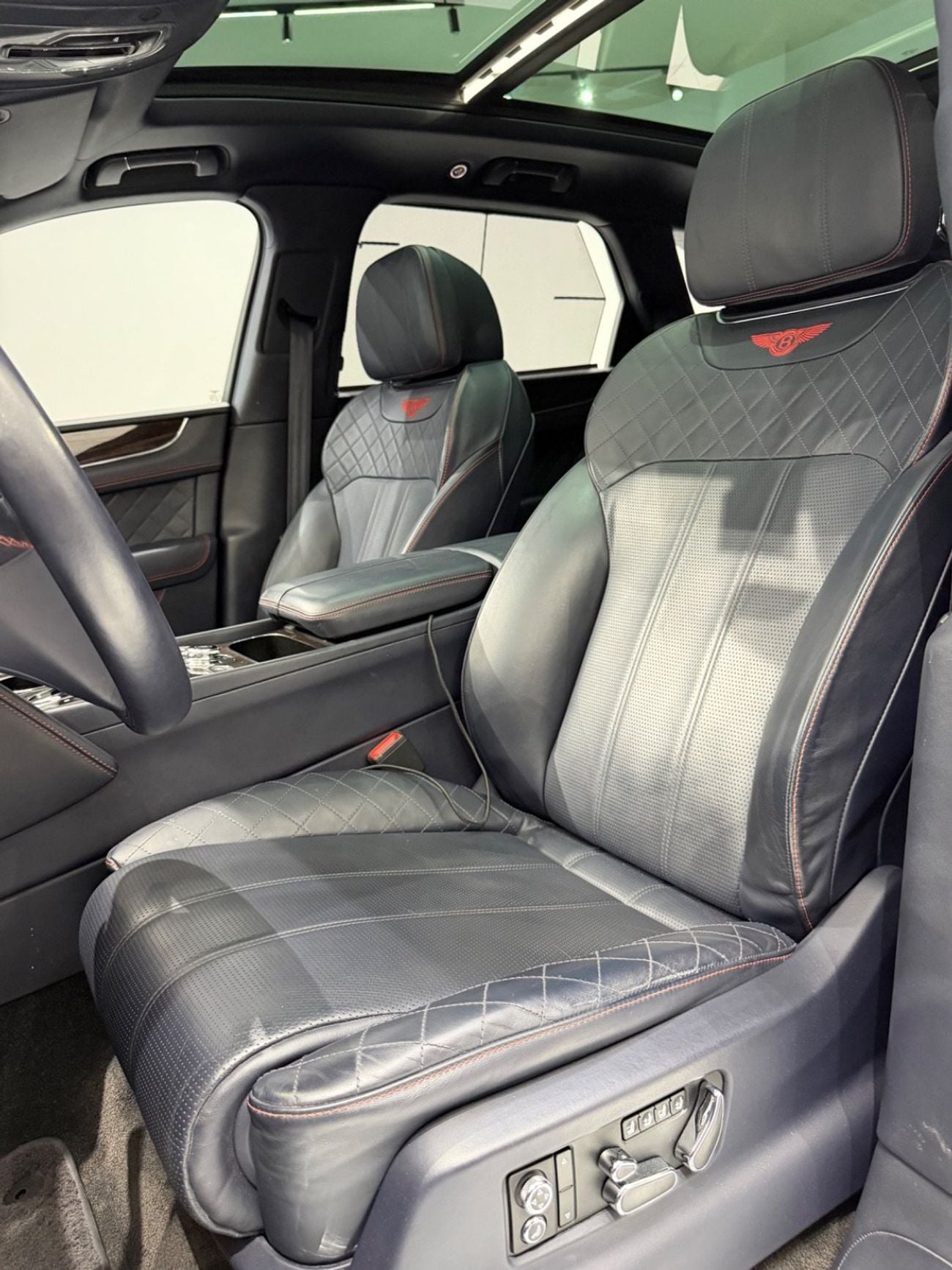 Bentley Bentayga FIRST EDITION