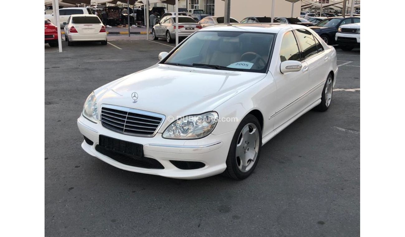 مرسيدس بنز S 350 موديل 2005 خليجي فل مواصفات كراسي جلد ومثبت سرعه وتحكم كهربي كامل ونظام صوت ممتاز وكاميرا خلفيه ومدخ