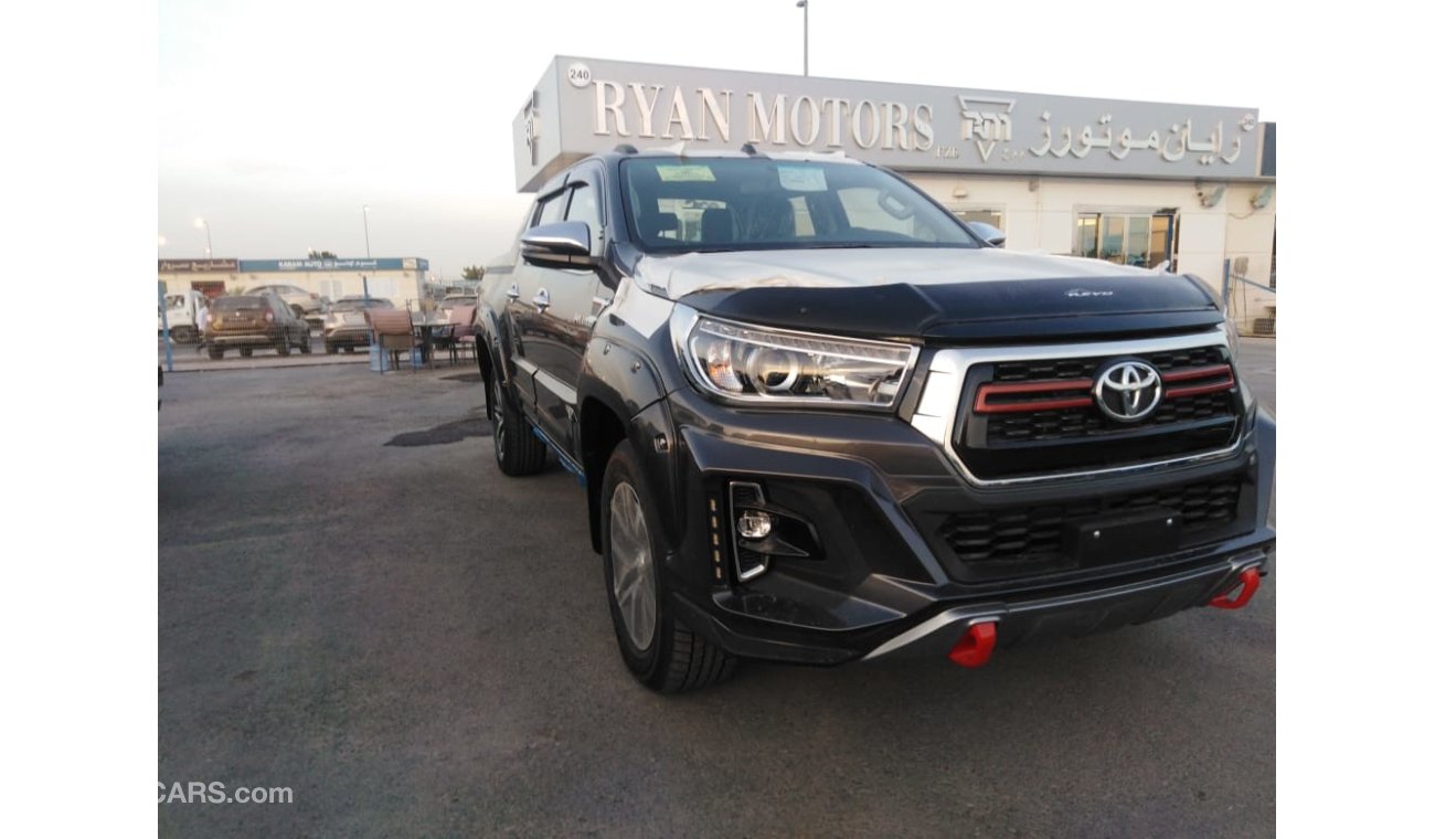 Toyota Hilux REVOLUTION TRD SPORTIO 2.8