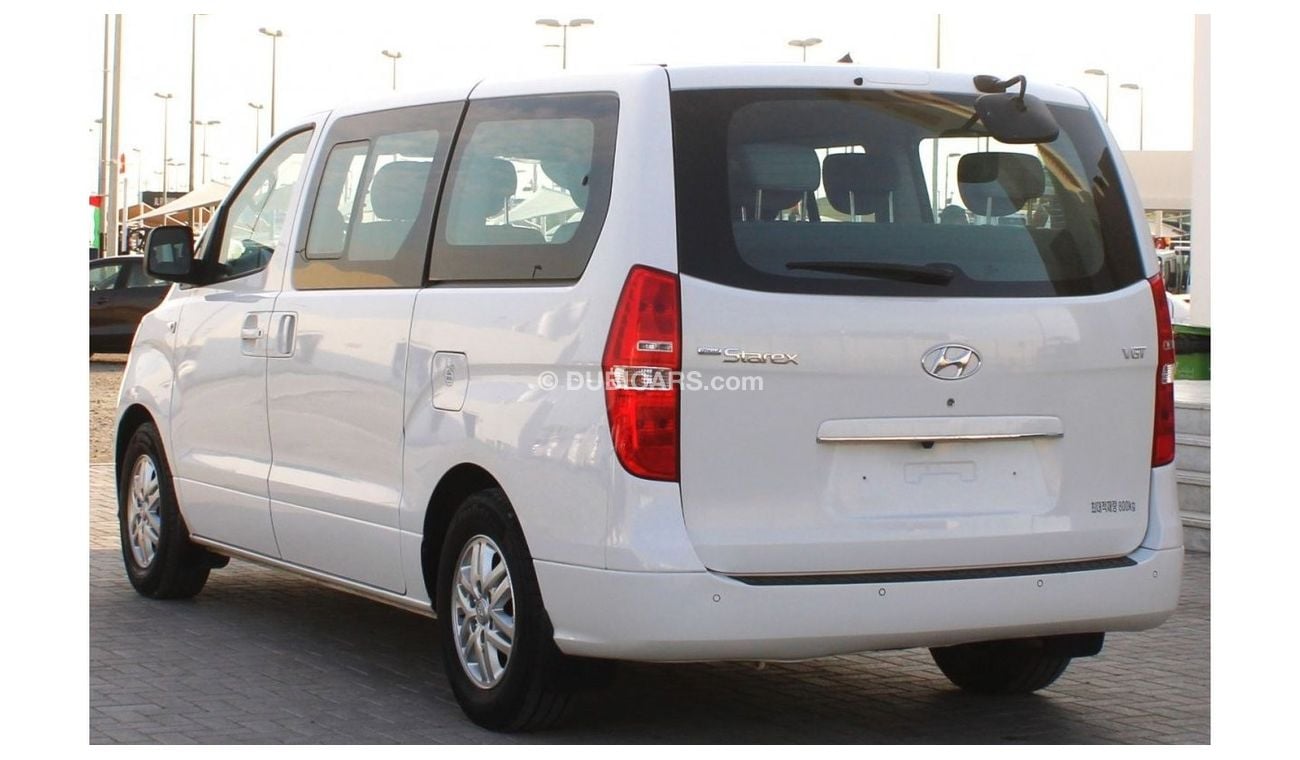 Hyundai Grand Starex Hyundai Star X Grand 2018, in excellent condition, imported from Korea, customs papers, without acci