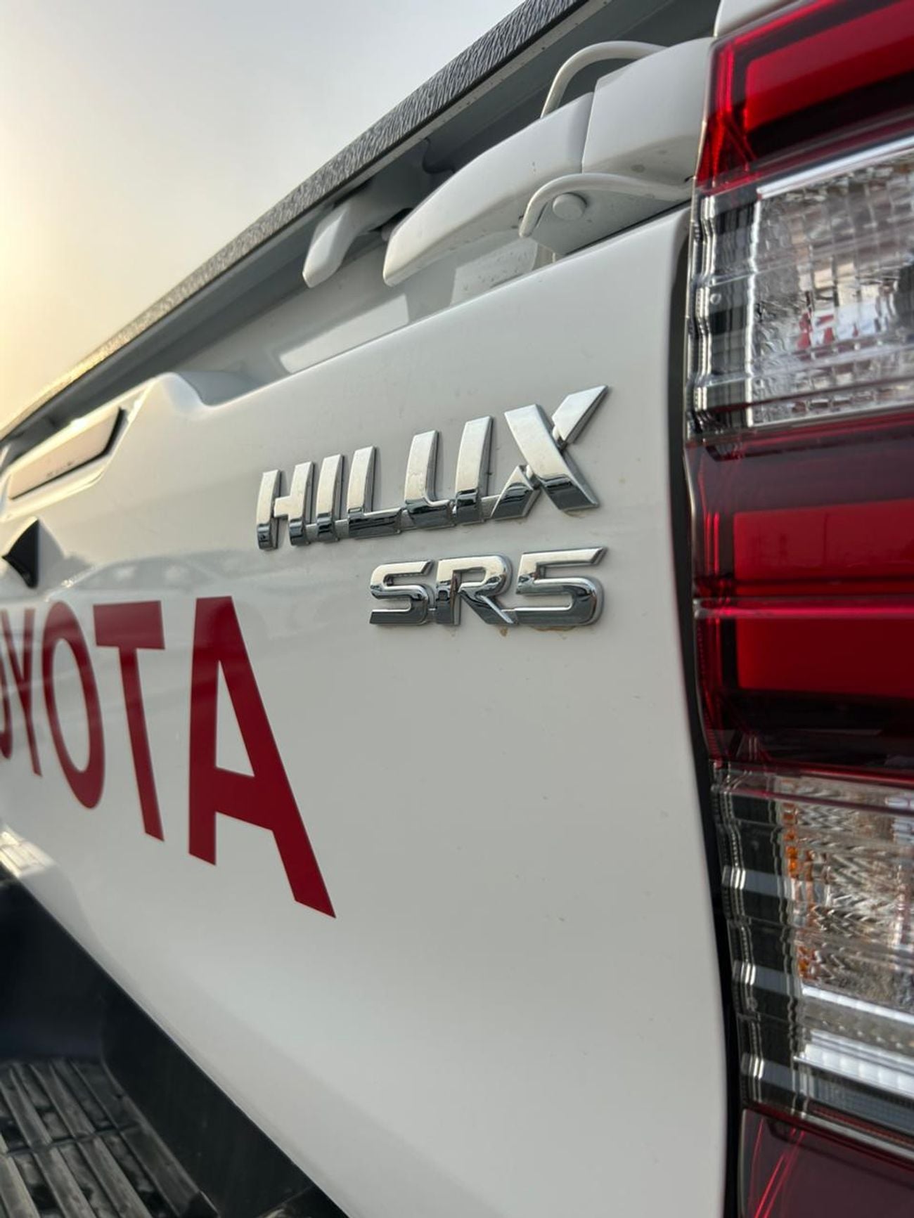 Toyota Hilux SGLX GLX 2.7L Double Cab Utility 4WD A/T