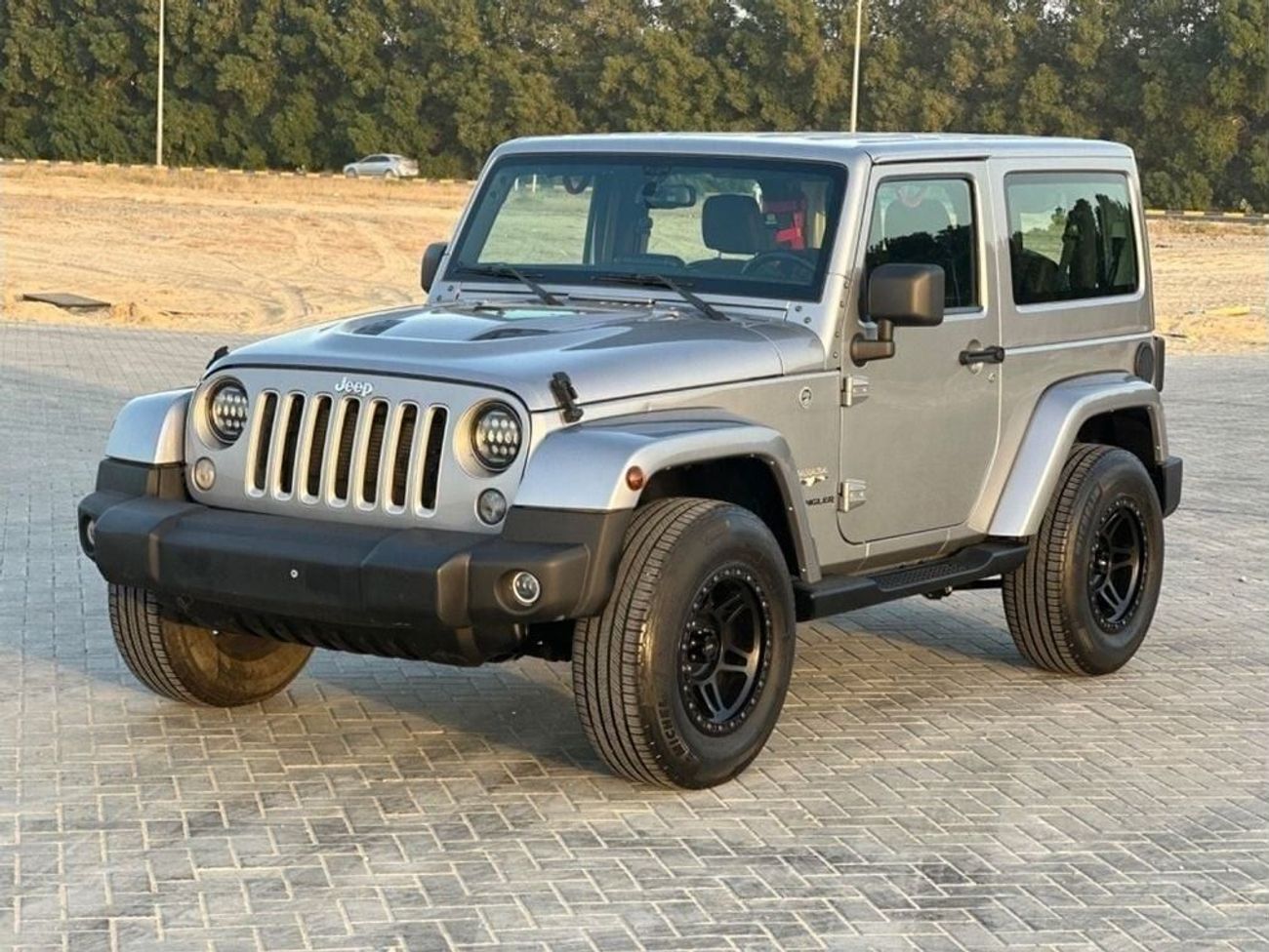 Jeep Wrangler Sahara 3.6L A/T