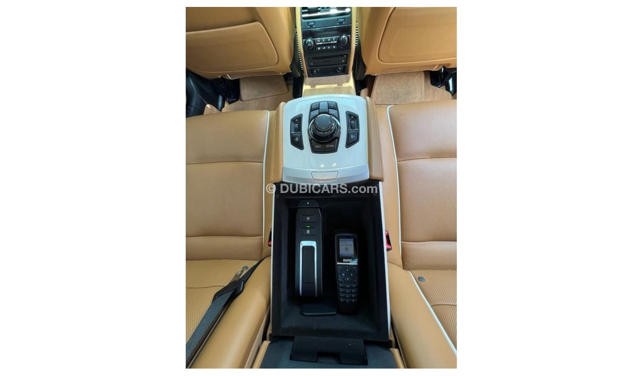 BMW 750Li UAE Edition BMW 750LI 2014 GCC INDIVIDUAL TOP RANGE SERVICE HISTORY IN PERFECT CONDITION