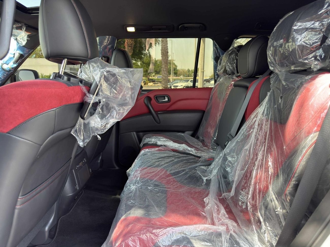 Nissan Patrol GCC SPEC UNDER WARRANTY NEAT AND CLEAN LESS KILOMETER