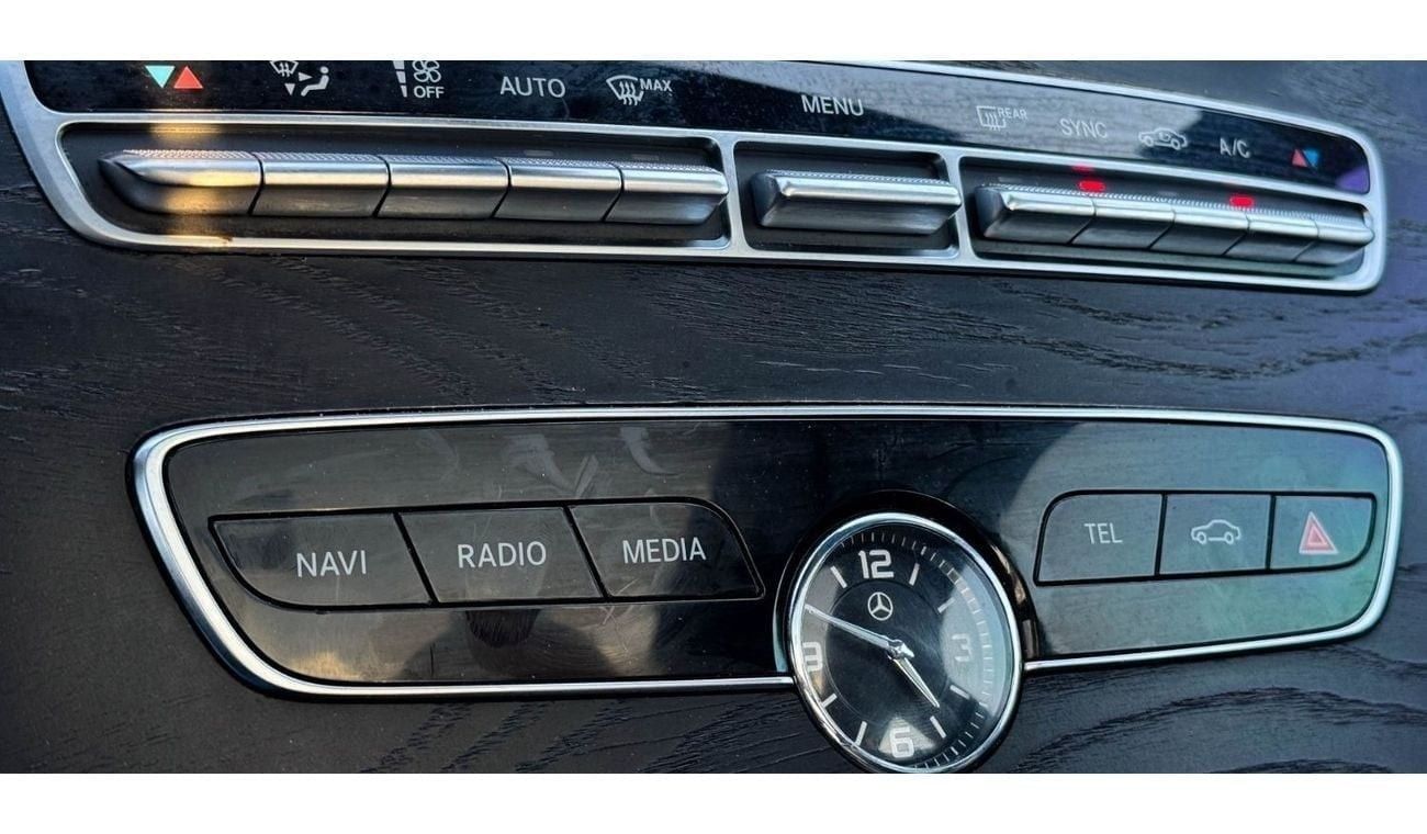 مرسيدس بنز C 200 Mercedes C200 2019 2.0 L GCC, original paint accident-free in excellent condition, 1794 P.M