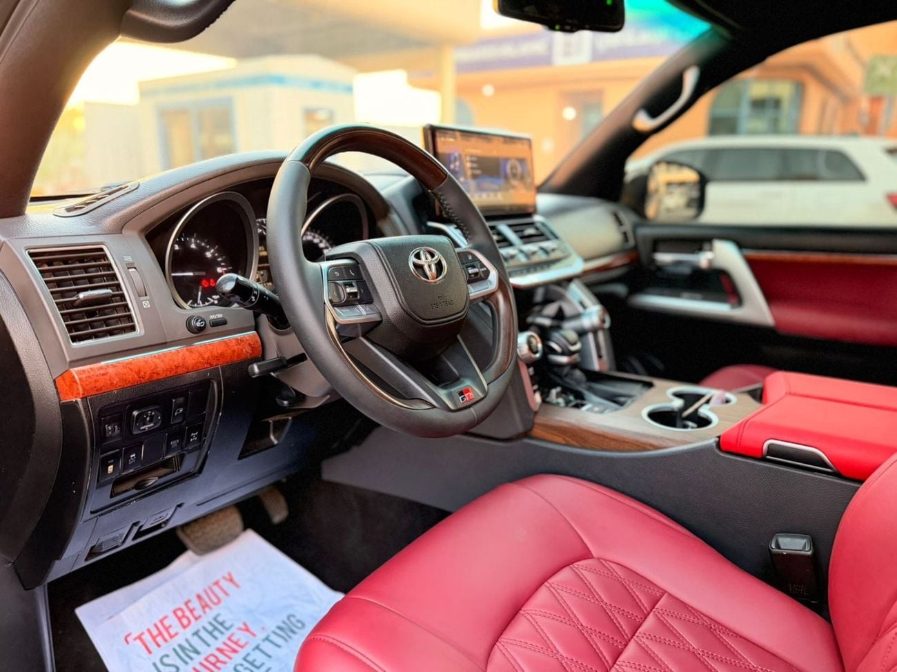 Toyota Land Cruiser GXR LANDCRUISER 2018 UPGRADE 2024 V8 LHD PETROL FULL OPTION GCC