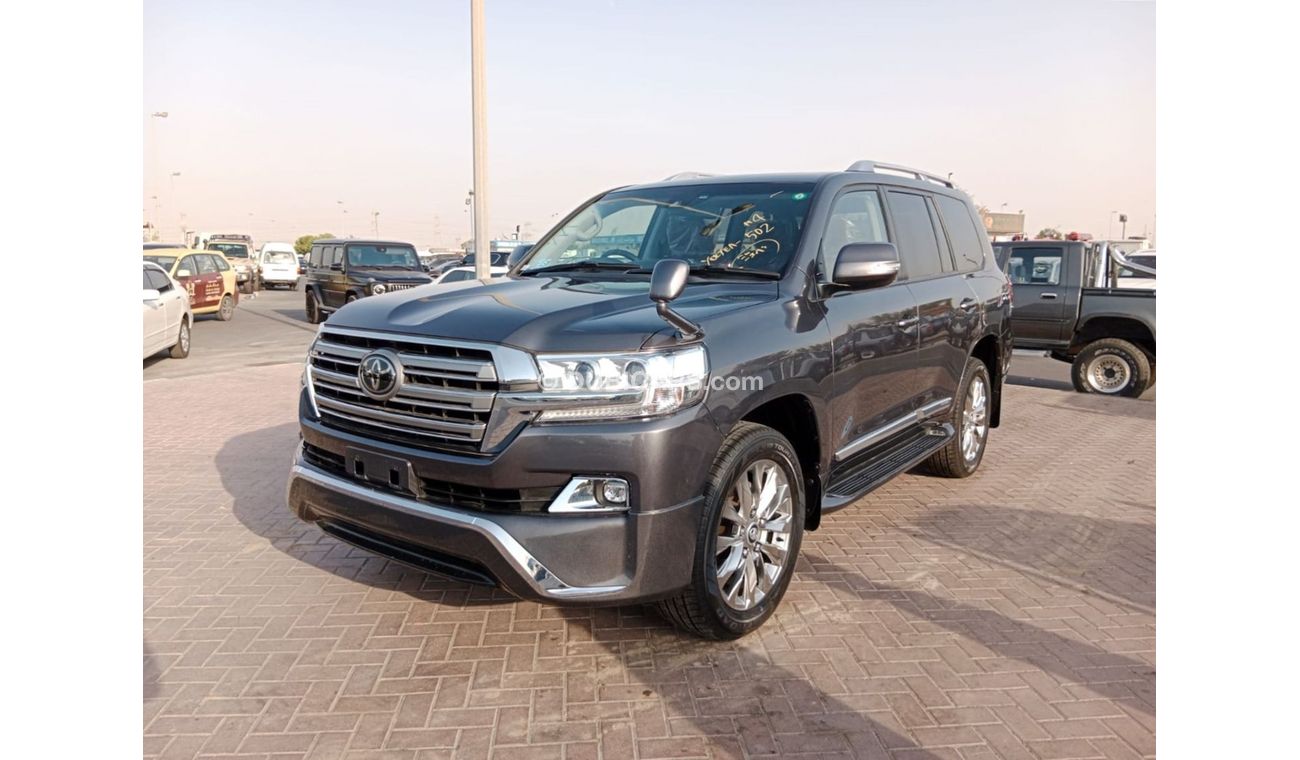 تويوتا لاند كروزر TOYOTA LAND CRUISER RIGHT HAND DRIVE (PM1568)