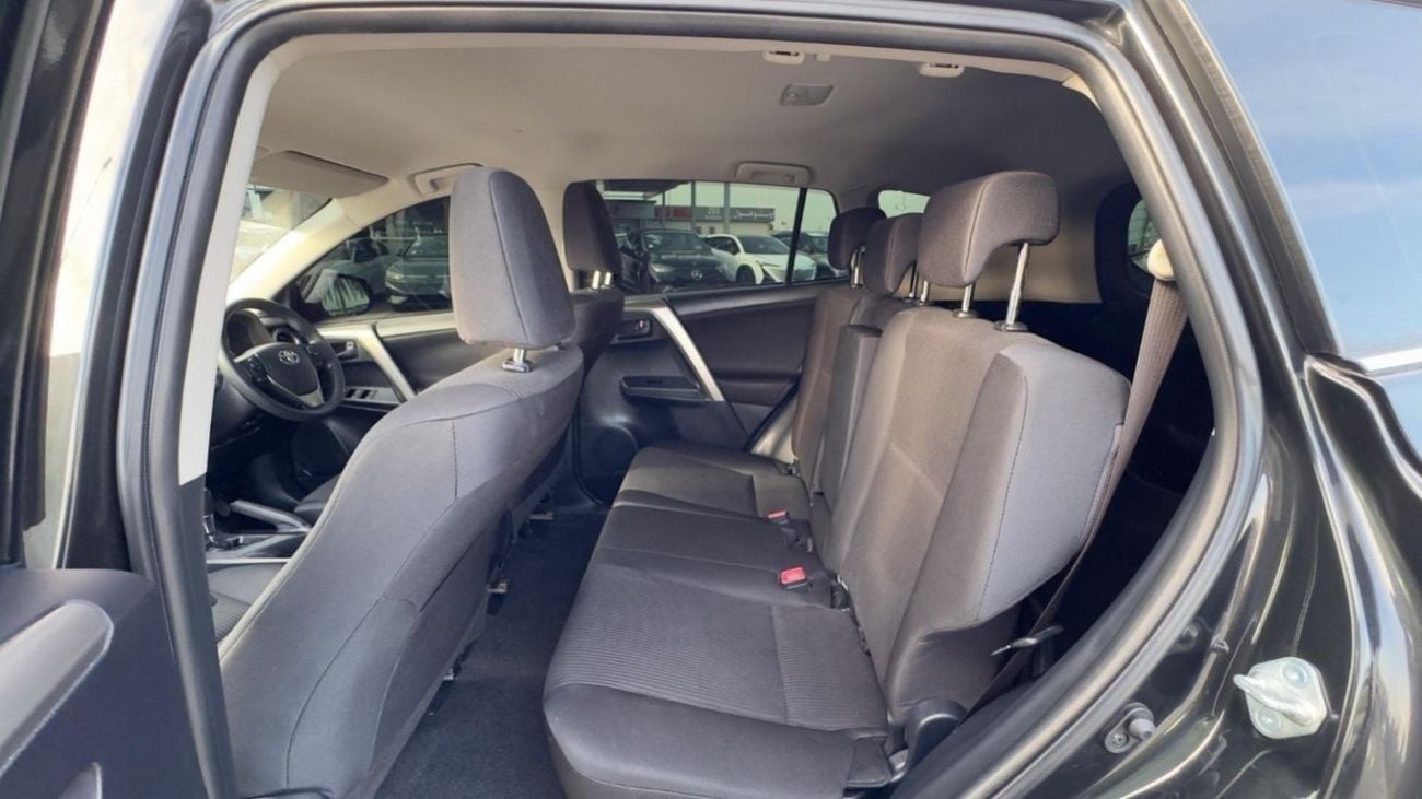 تويوتا راف ٤ -