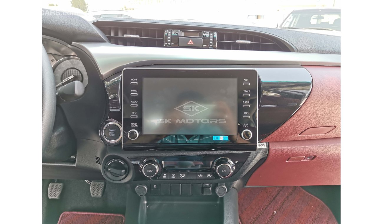 Toyota Hilux 2.7L, M/T, DVD Camera (CODE # THFO05)