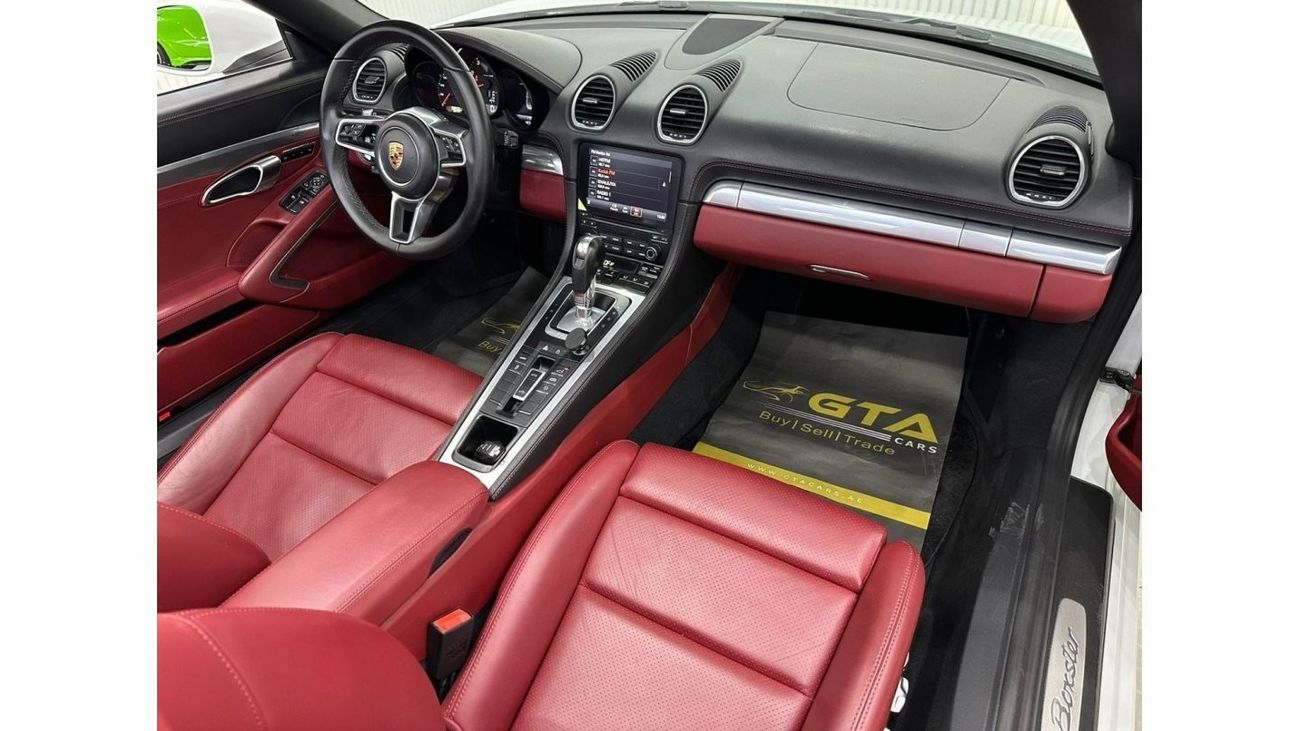 بورش بوكستر 718 2023 Porsche 718 Boxster, June 2025 Agency Warranty + Service Contract, Full Service History, Gcc