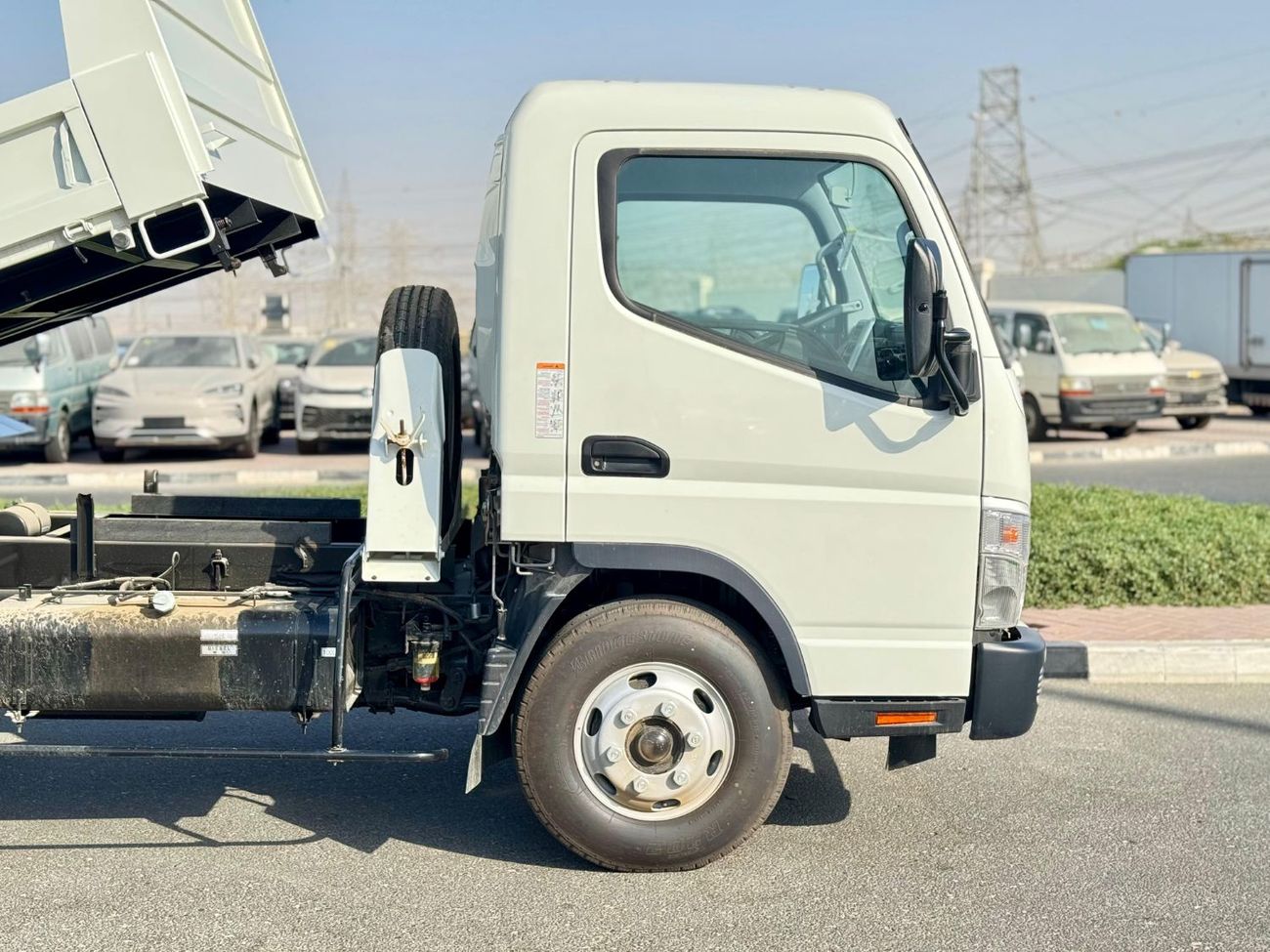 Mitsubishi Fuso Canter Fuso canter 2025  4.2L Diesel