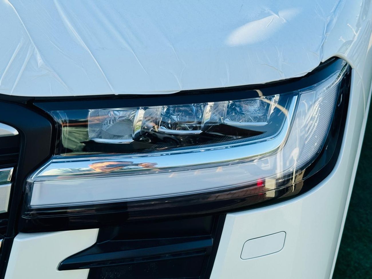 Toyota Land Cruiser TOYOTA LAND CRUISER (300 SERIES) VX 3.5L  WHITE 2026