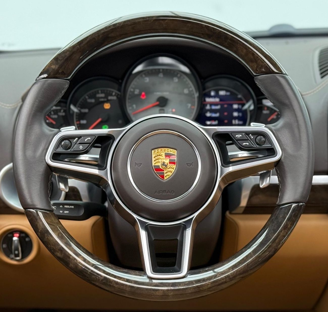 Porsche Cayenne S 3.0L 2015 Porsche Cayenne S, Full Porsche Service History, Very Low Kms, GCC