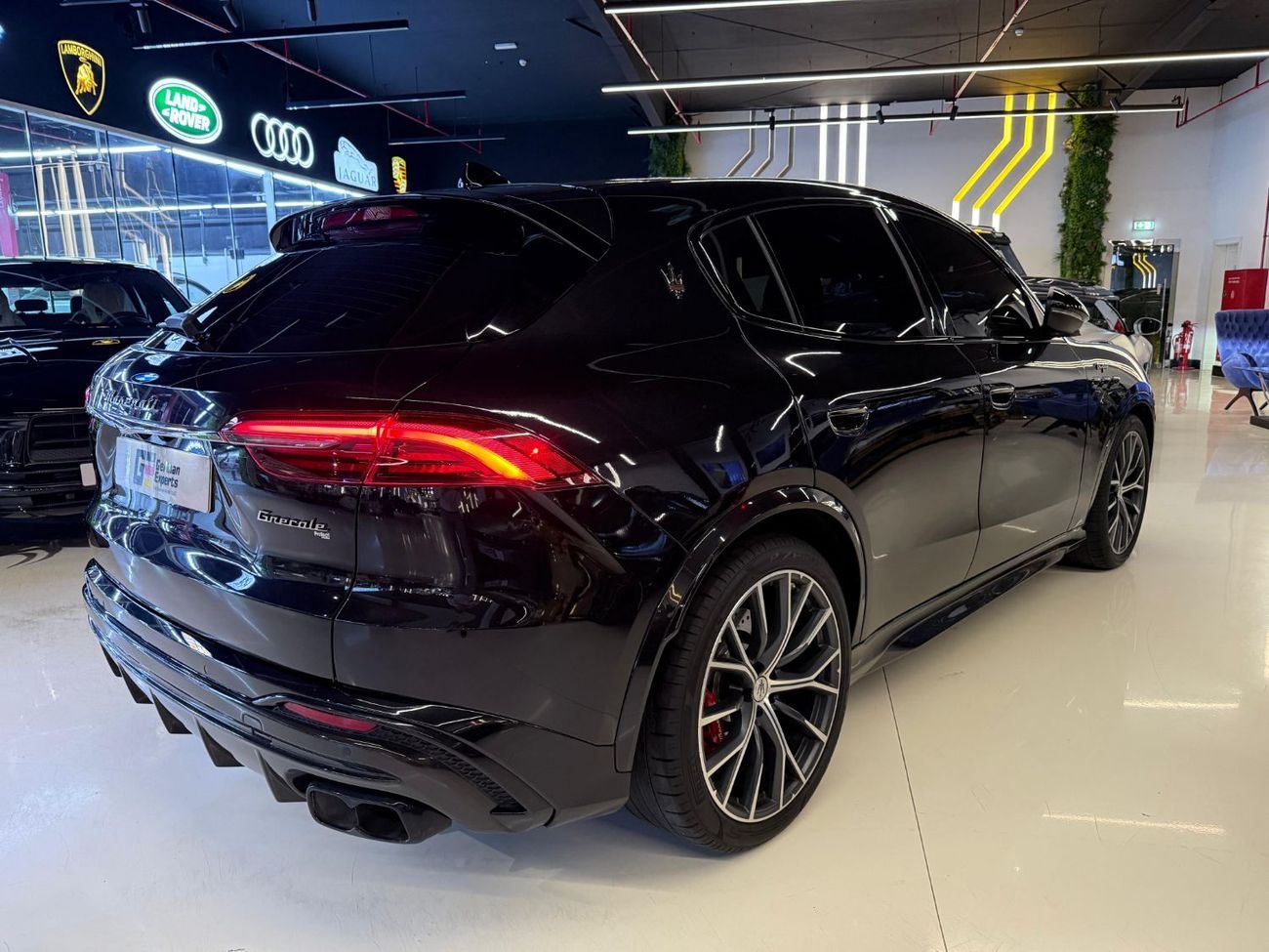 Maserati Grecale 2023 Maserati Grecale Trofeo - GCC Specs - Full Service History - Dealer Warranty till 04/26