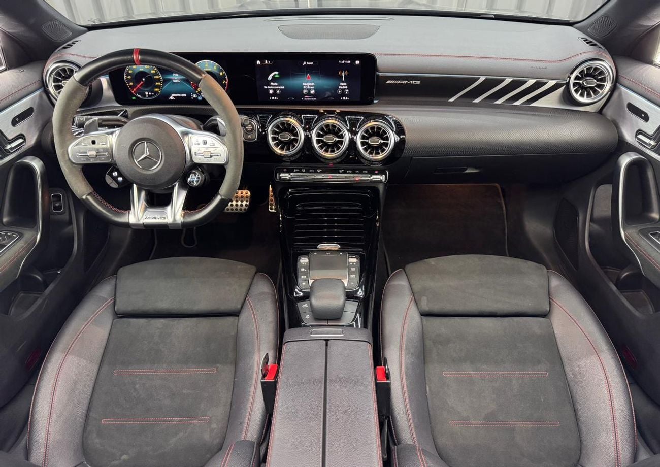 Mercedes-Benz CLA 35 AMG 4MATIC