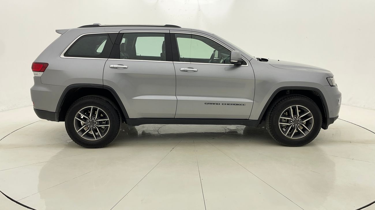 جيب جراند شيروكي LIMITED 3.6 | بدون دفعة مقدمة | اختبار القيادة في المنزل