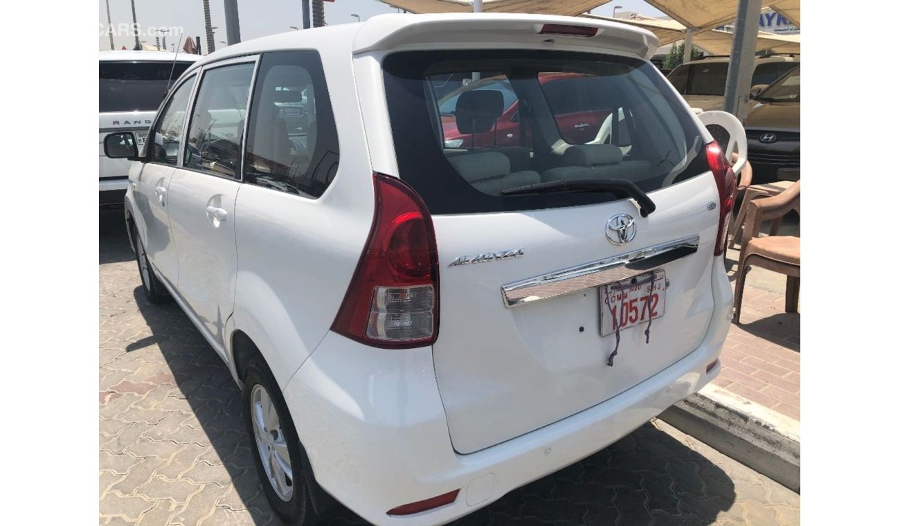 تويوتا أفانزا Toyota Avanza 7 seater,Model:2015. Only done 74000 km