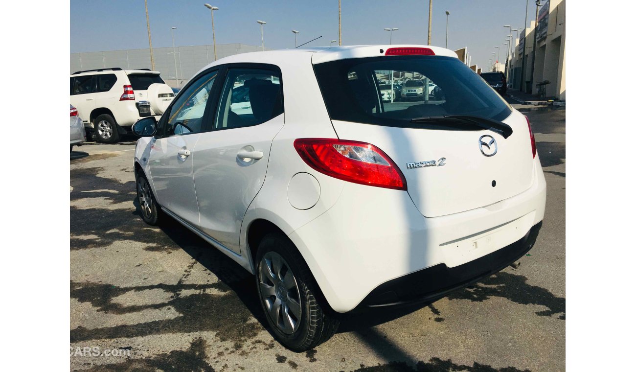 مازدا 2 سياره نظيفه جدا بدون حوادث بحاله ممتاده