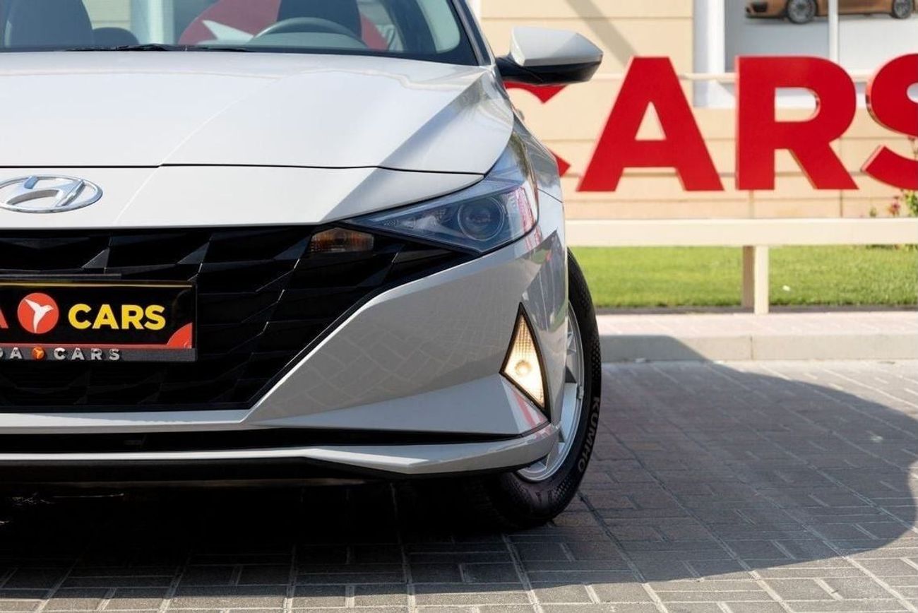 Hyundai Elantra Smart 1.6L Hyundai Elantra 2023 GCC under Agency Warranty with Flexible Down-Payment.