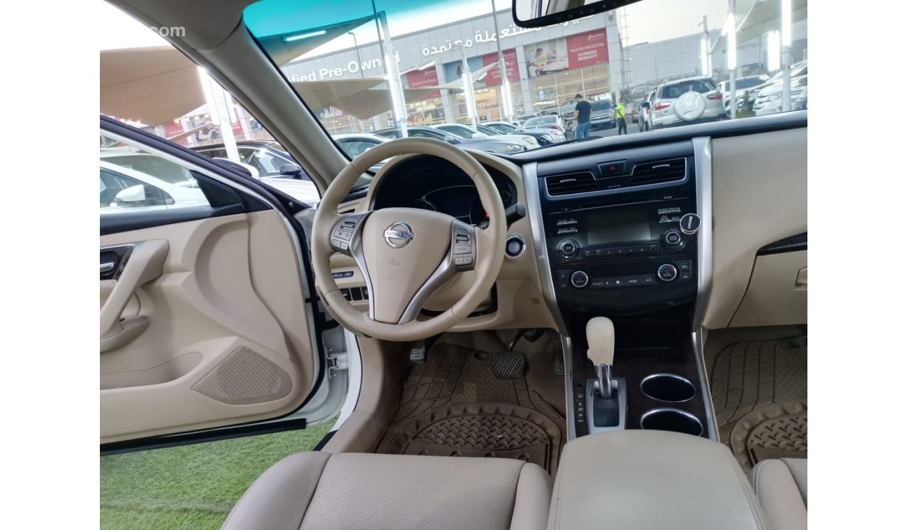 Nissan Altima Nissan Altima 2013 model white color inside beige ward number 1 fingerprint slot leather alloy wheel