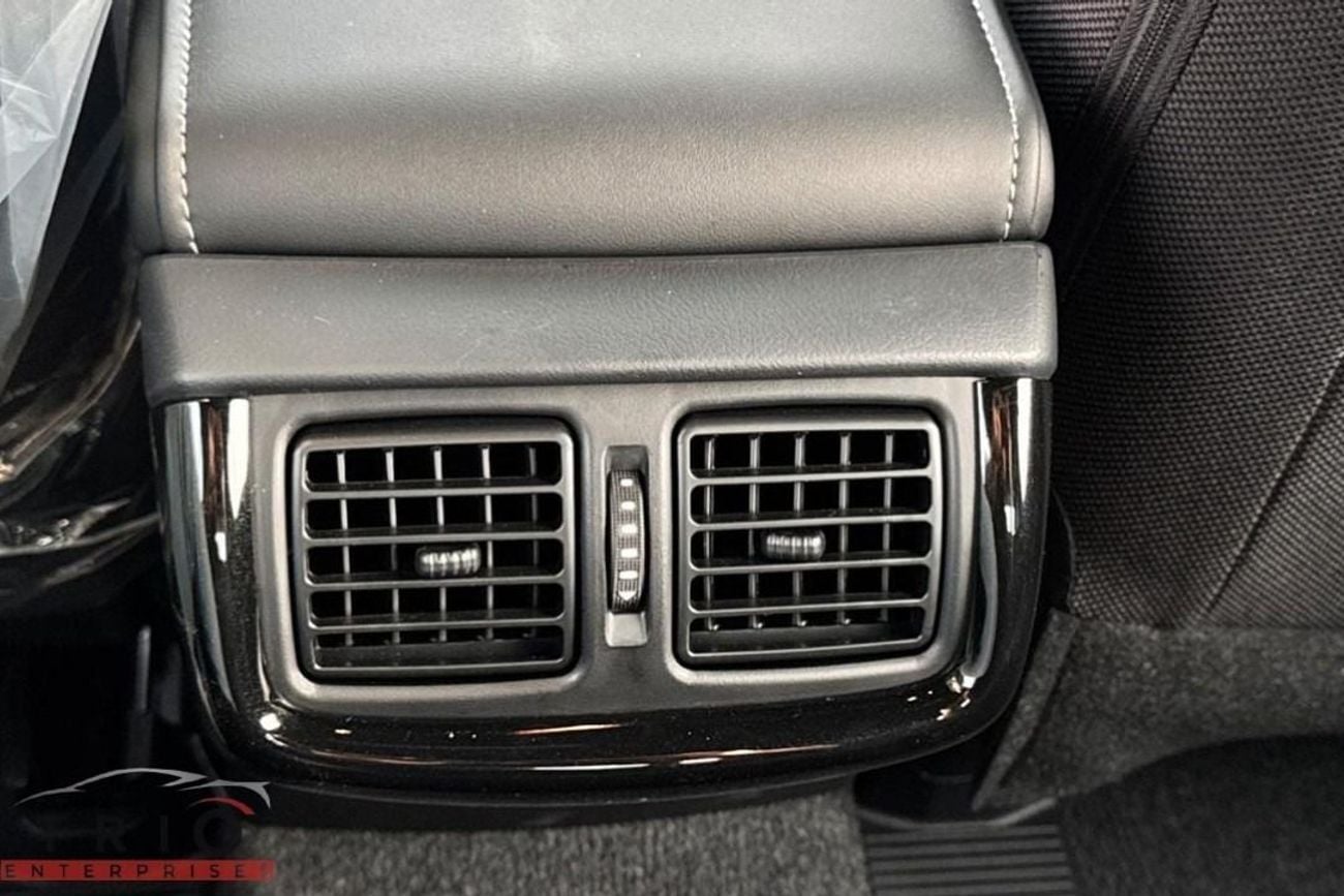 تويوتا هيلوكس 2025 TOYOTA HILUX ADVENTURE 4.0L PETROL V6 FULL OPTION  WITH PUSH START, DIGITAL CLOCK