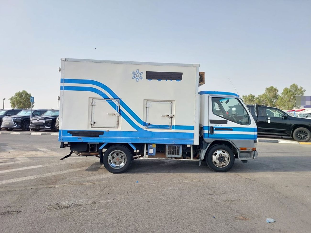 Mitsubishi Fuso Canter MITSUBISHI CANTER FREEZER TRUCK RHD 1999 MODEL 4.2 L DIESEL MANUAL(PM30981)